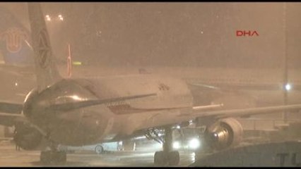Ataturk Airport Turns İnto Hotel Due To Heavy Snow