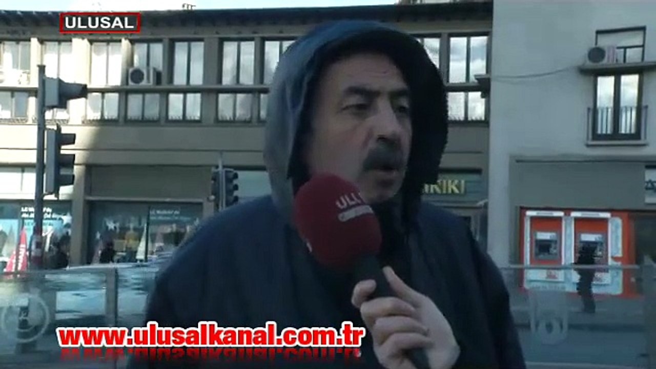 Ankara'da Atatürk Anıtı'nın önüne büfe