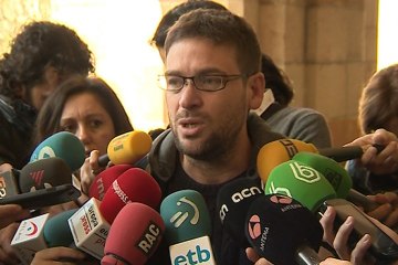 SíQueEsPot compara el mensaje de Mas con el del Rey