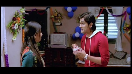 Oye Movie Siddharth Wishing Shamili Scene