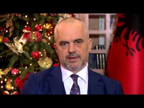 KRYEMINSTRI EDI RAMA URON VITIN E RI 2016 ME ALBUMIN E ARRITJEVE TE RILINDJES LAJM