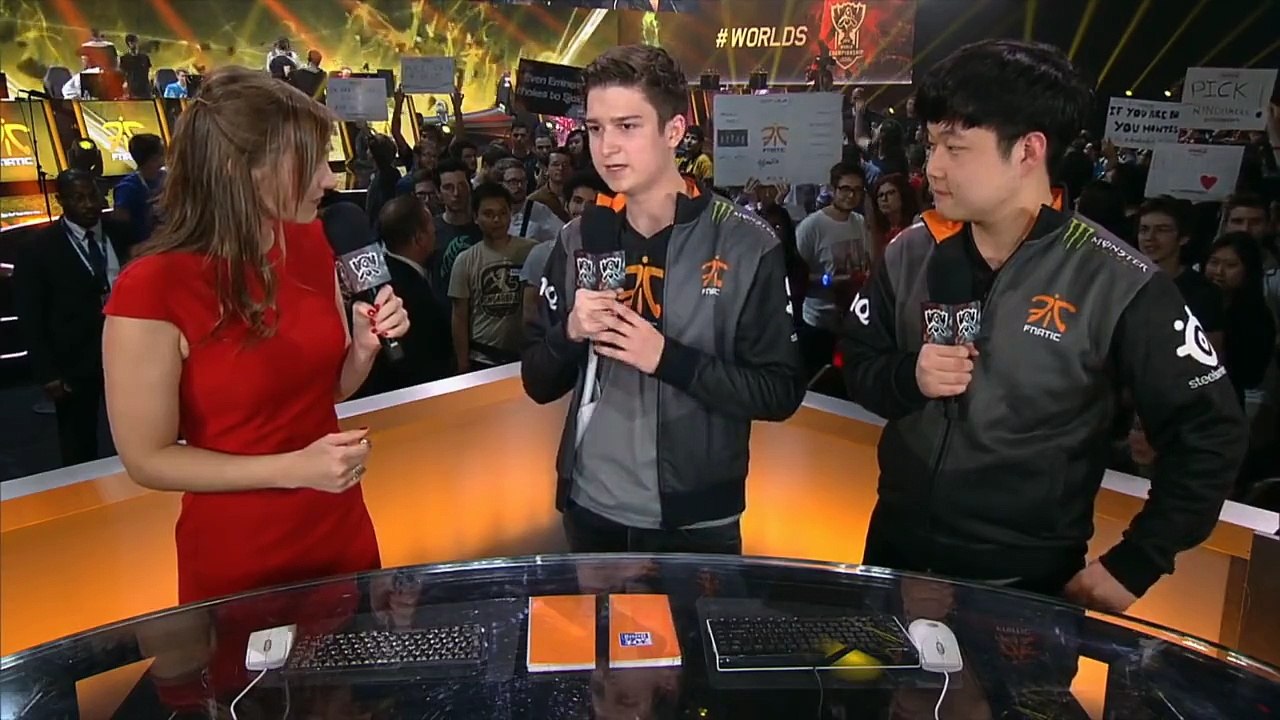 LOL - C9 Hai gives Fnatic the finger during post game.