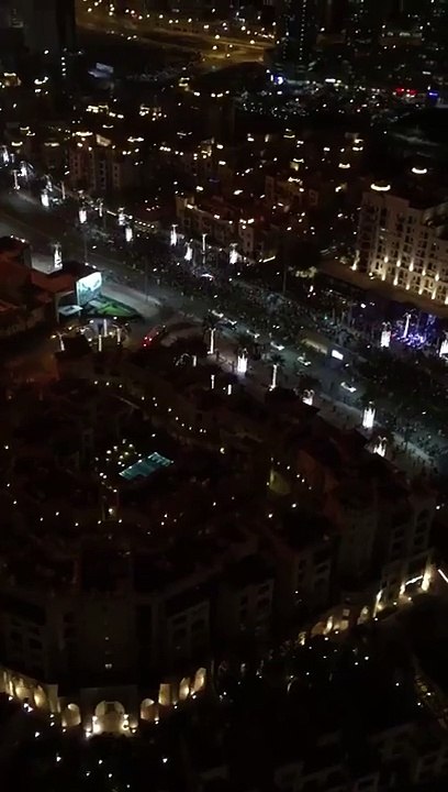 Fire at Address Hotel in Dubai near Burj Khalifa #Dubai 2016 -