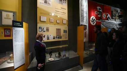 Relançamento de 'Mein Kampf', de Hitler, gera polêmica