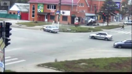 Cheating Death In These 8-Minute Most Insane Close Calls Compilation!