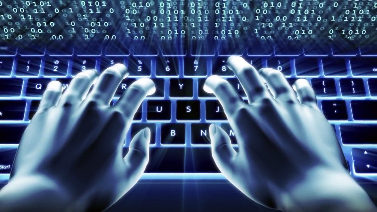 10 Unsolved Internet Mysteries
