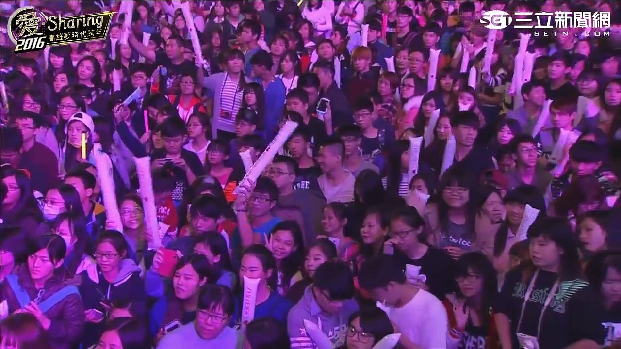 20151231 愛‧Sharing 2016高雄夢時代跨年晚會 Popu Lady[HD]