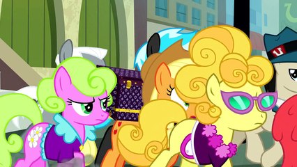 Rarity & Applejack Arrive In Manehattan - My Little Pony: Friendship Is Magic - Season 5