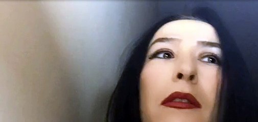 Sokak Kaçkını'yla Yaşama Telaşı intro-3