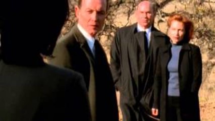 The X-Files: John Doggett (Profile) / Deadalive (Behind the Scenes)