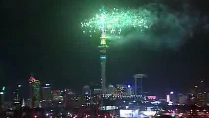 New Zealand welcomes  2016 with fireworks