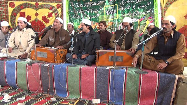 Naat [Gatti Darbar Shareef, Chak # 202, Faisalabad, Pakistan] Kalay Khan Rajab Khan Qawwal Son of Ustaad Bhaag Khaan Qawwal Gatti Darbar Shareef, Faisalabad Mehfil-e-Samah {29-11-2015}