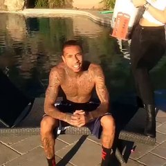 Kylie Jenner & Tyga – Ice Bucket Challenge