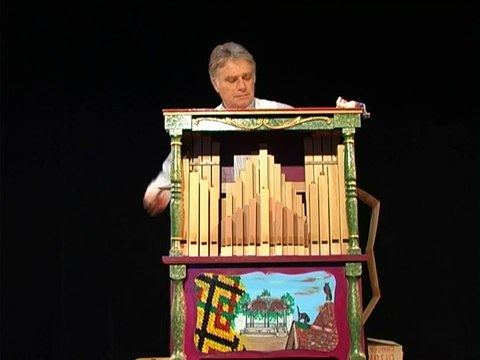 orgue de Barbarie Concerto par Jean Paul Ducret enregistrement au Bistrot de la scène