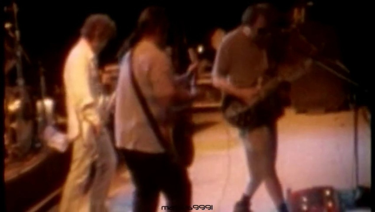 Neil Young & Crazy Horse - Year Of The Horse (1997 , Part 2)