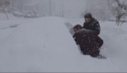 Yüksekova kara gömüldü