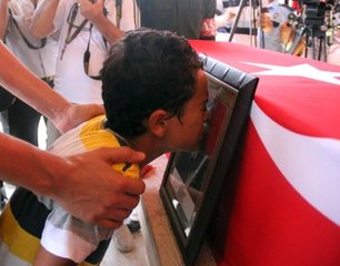 Olayların Dinmediği Sur'da 6 Ayda 11 Şehit Verildi