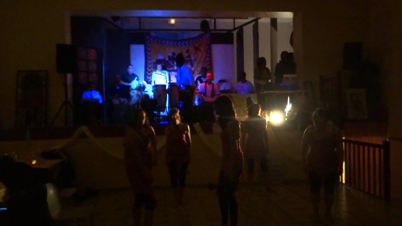 Musique et danse africaine  avec le groupe d'Augustin Pakata