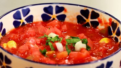 Sassy Dance Star Johanna Spices Up Talia in the Kitchen! |