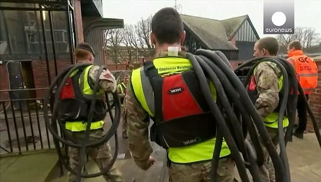 Британия и Ирландия во власти стихии