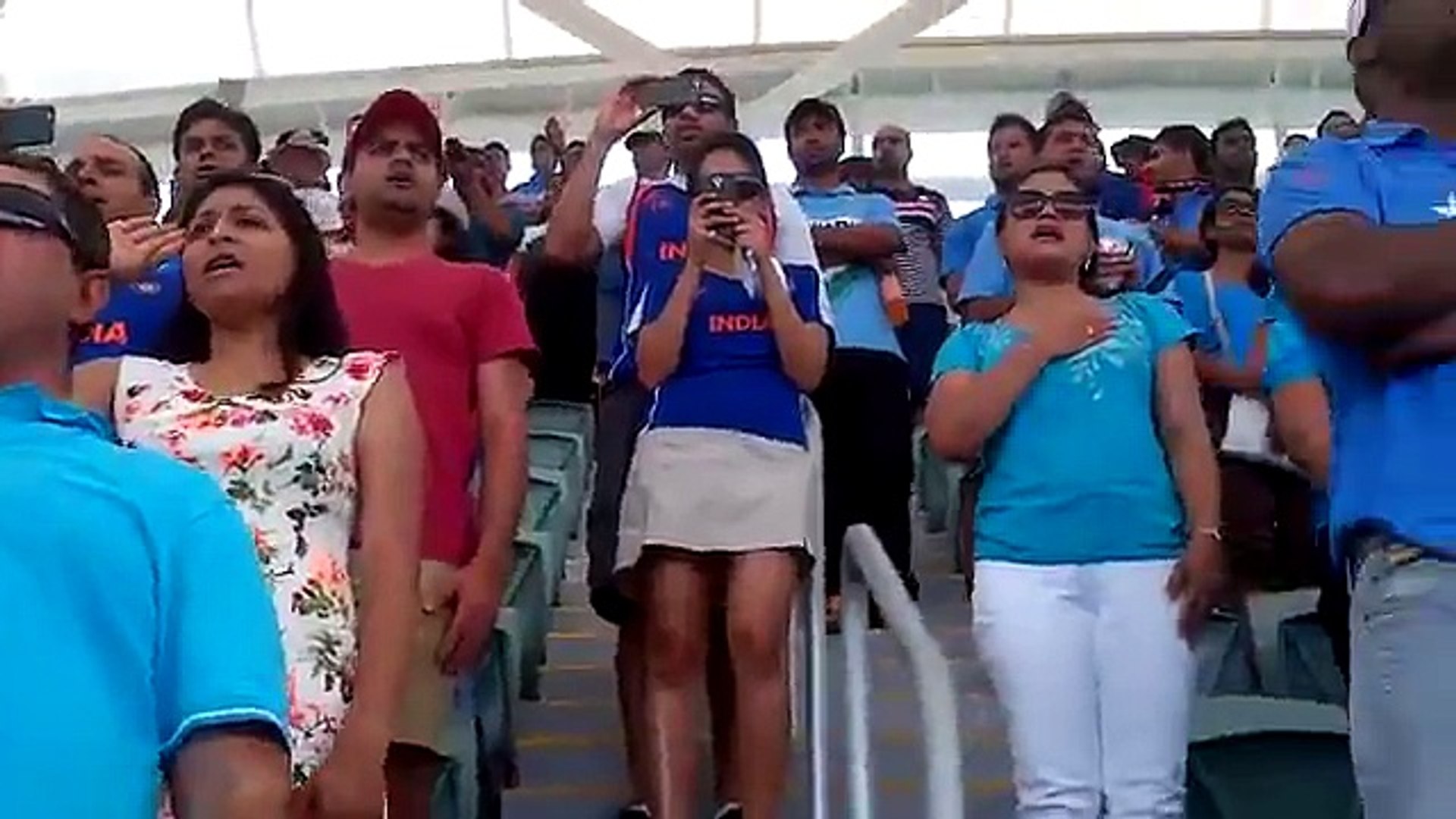 40000 Indian Cricket Fans Singing The National Anthem Ind VS Pak Wc 2016