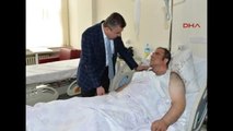 Emniyet Genel Müdürü Lekesiz'den GATA'da Tedavi Gören Yaralı Polis Memurlarına Geçmiş Olsun Ziyareti