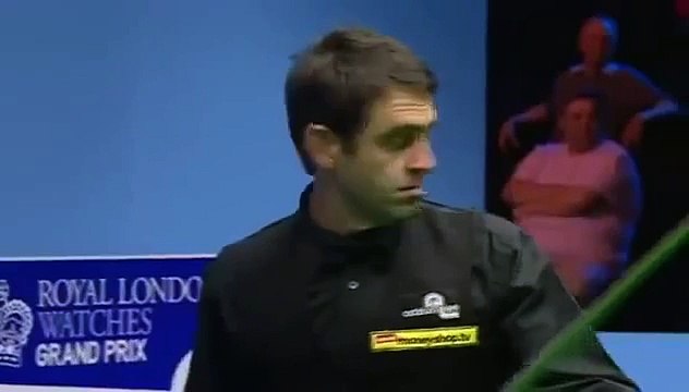 Unbeleievable Snooker Shots - Ronnie O'Sullivan Unbelievable Snooker shot. The Great Escape Vs Judd Trump.