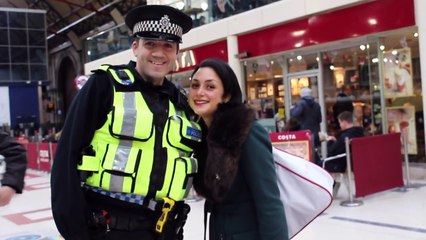 Mistletoe Kissing Police Photo Prank
