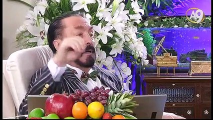 Mevlana Mesnevi’de şarap dahil bütün haramlar helaldir diyor.