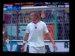 Mexes stops Crespo