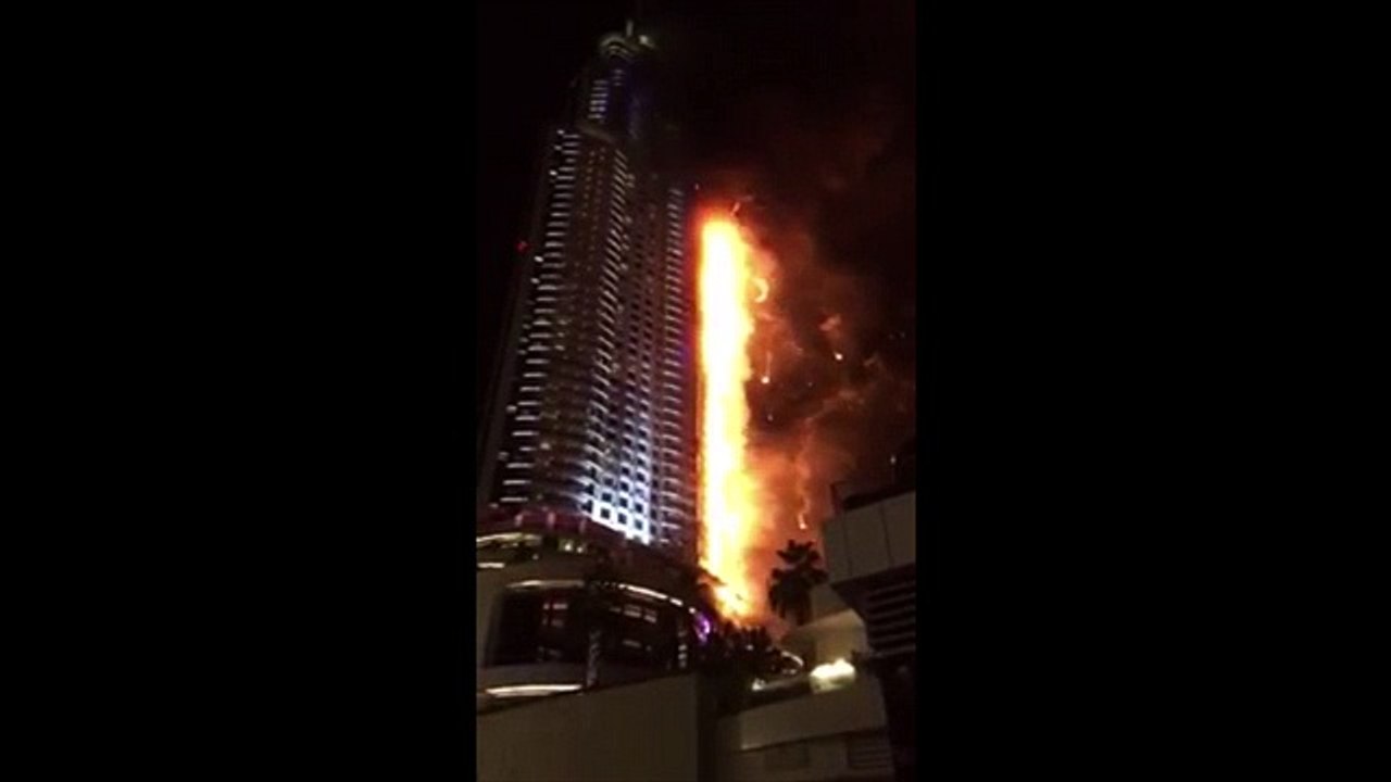 Un incendie ravage un hôtel 5 étoiles à Dubaï le soir du réveillon