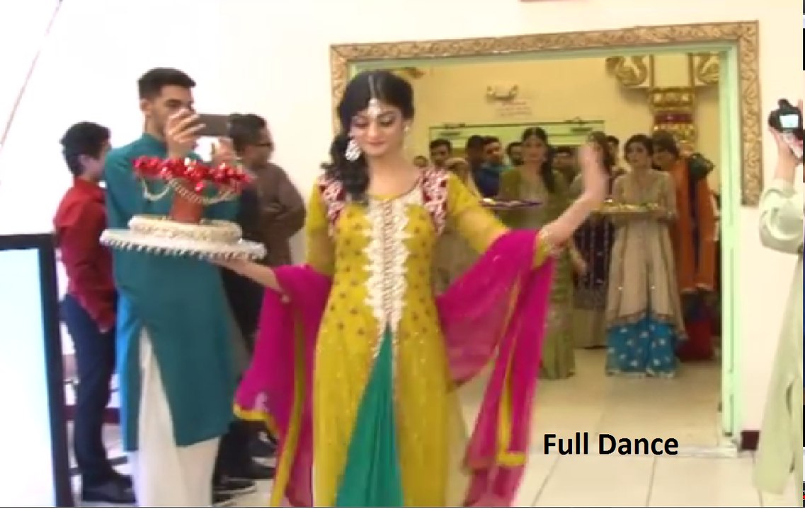 Best Mehndi Dance on Arrival of Bride