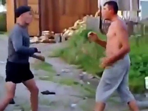 Драка пьяных придурков каратистов! Под Раздачу попал и сосед! Жесть и Ржач!