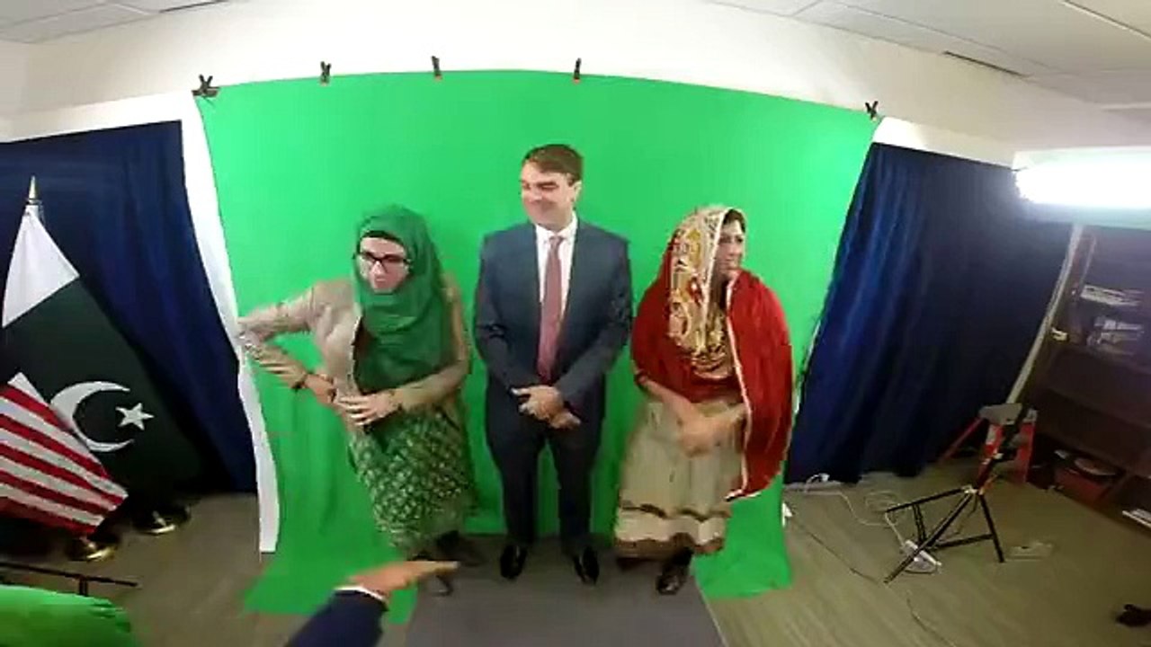 http://dai.ly/x3kg423