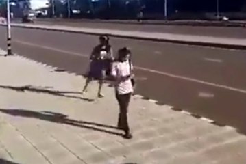 Purse Snatcher Gets Instant Karma