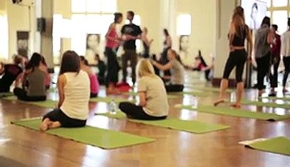 Miranda Kerr - I Will If You Will Yoga Challenge for Earth Hour