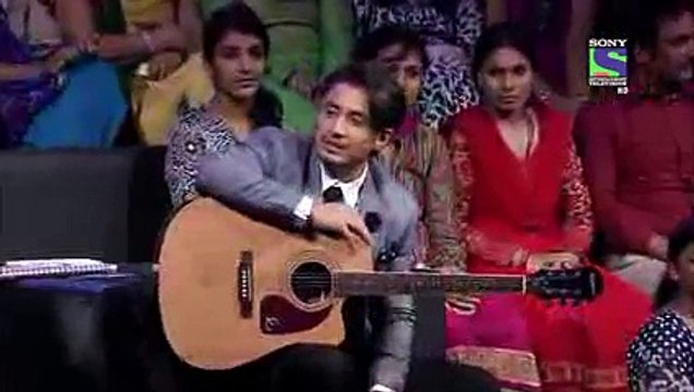 Ali Zafar Medley Song For Amitabh Bachan .Watch Amitabh Bachan Reaction .How Happy He Was.