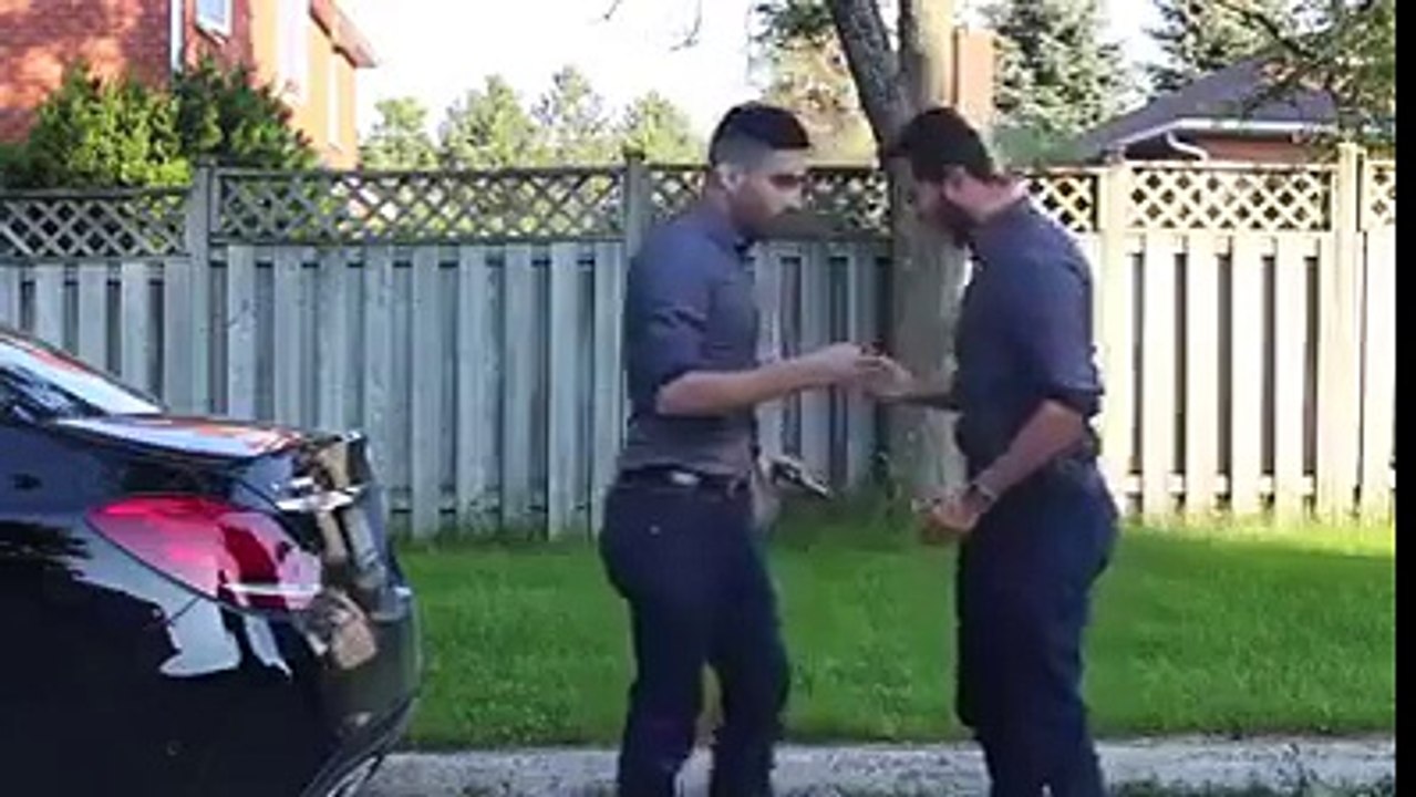 When Guys And Girls Wear Same Clothes