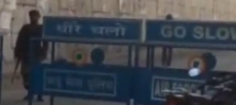 В Индии боевики атаковали базу ВВС