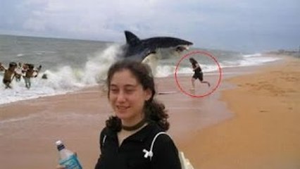 Tiburón DEVORA Hombre En La Playa