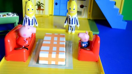 peppa toys Peppa Pig Episode Play-Doh Bananas in pajamas New House Story Peppa pig toys WOW