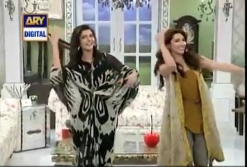 Mahira Khan And Nida Dancing || Maan Ho Jahan
