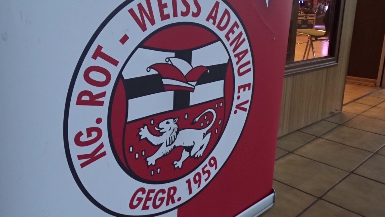 KG Rot-Weiß Adenau - Aufbau für die Sitzungen in der Hocheifelhalle