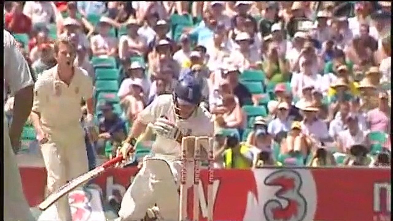 Funny Cricket Wonders and Blunders, (Part 8 , Painful moments)