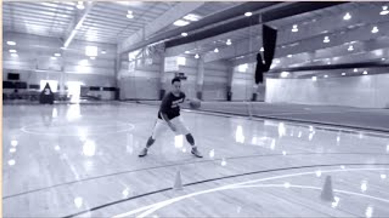 Basketball Moves - Side Step Dribble Move!!