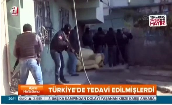 Kobani'den Türkiye'ye hendek kazmaya geldiler