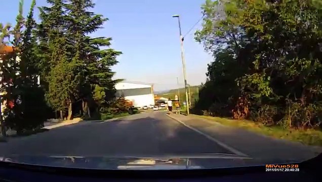Приколы на дороге! ДТП Авто приколы! Бабы за рулем Fun on the road! Auto accidents fun!