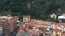 Maltempo sul NORD ITALIA ESONDAZIONI e SFOLLATI Il treno in Liguria rischia di precipitare in mare