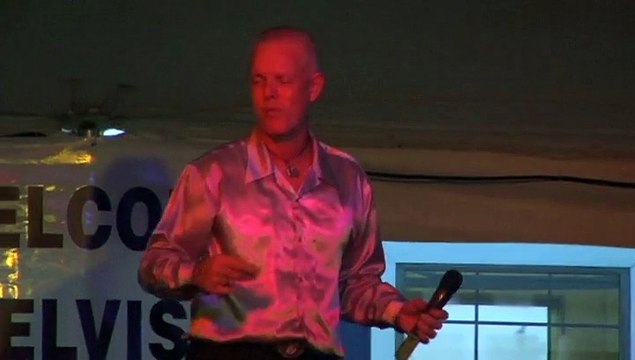 Chris Drummond sings 'In Your arms' Elvis Week 2010
