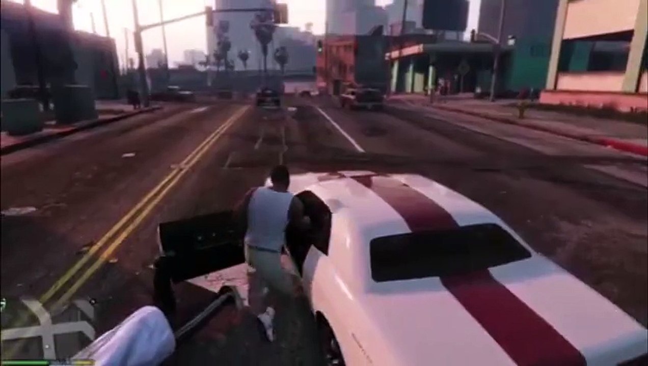 GTAV Gameplay - Speeding Downtown